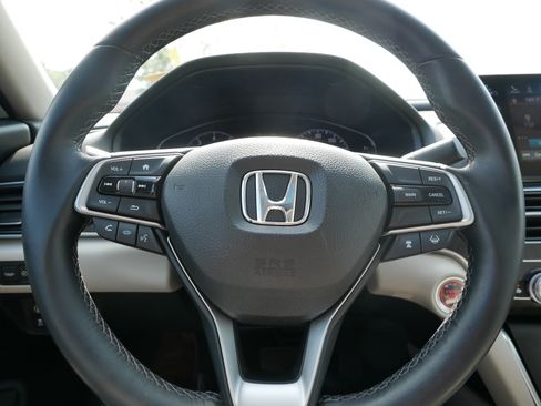 Used 2019 Honda Accord EX-L image 25
