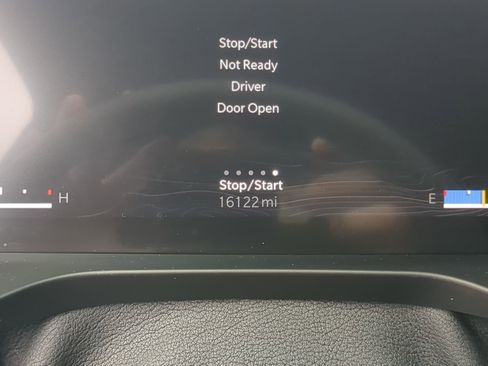 Used 2025 Jeep Grand Cherokee L Laredo image 61