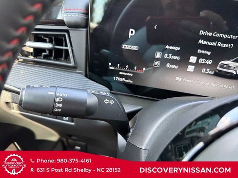 Certified 2025 Nissan Kicks SR FWD image 25
