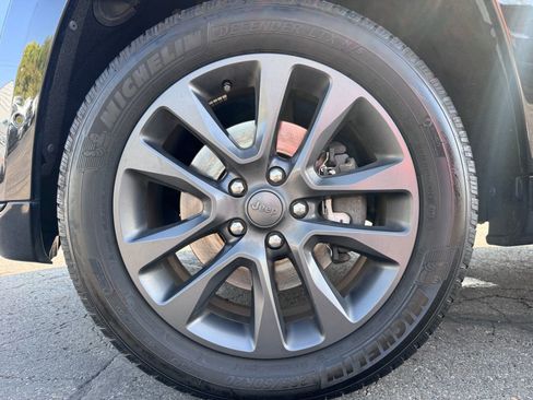 Used 2018 Jeep Grand Cherokee High Altitude image 35