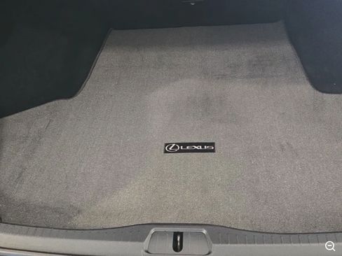 Used 2011 Lexus LS 460 AWD w/ Luxury Value Edition image 6