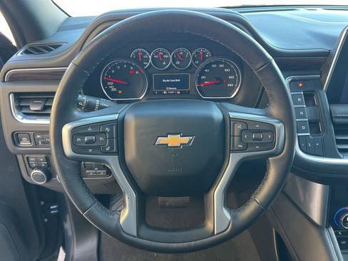 Used 2021 Chevrolet Suburban LT w/ LT Signature Package image 14