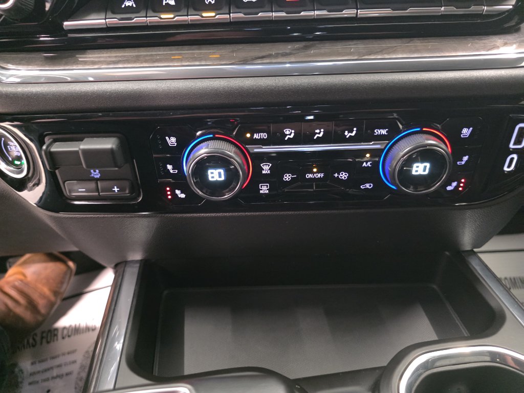 Used 2023 Chevrolet Silverado 1500 LTZ AWD/4WD image 29