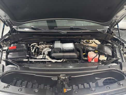 Used 2023 GMC Yukon XL SLT w/ SLT Premium Package image 48