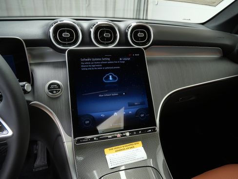 New 2026 Mercedes-Benz GLC 300 4MATIC image 12