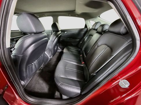 Used 2020 Kia Optima SE FWD image 25