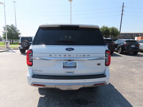 Used 2022 Ford Expedition Platinum RWD image 13