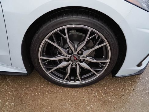 Used 2023 Chevrolet Corvette Stingray Preferred Cpe w/ Engine Appearance Package image 38