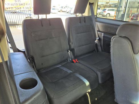 Used 2016 Ford Flex SE image 20