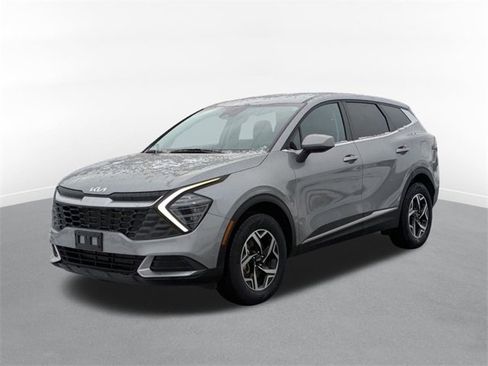 Used 2024 Kia Sportage LX image 5