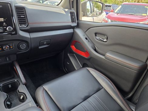 Used 2023 Nissan Frontier PRO-4X w/ Pro-4X Premium Package AWD/4WD image 14