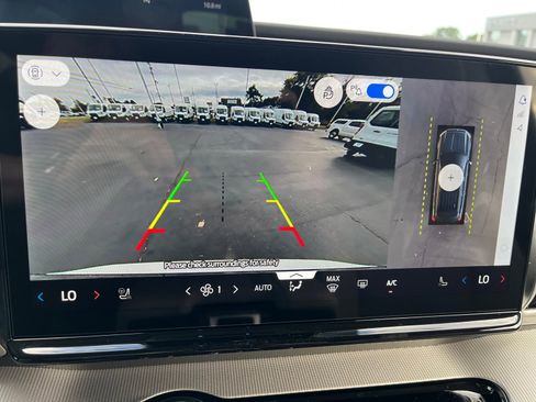 New 2025 Ford Expedition Active image 20