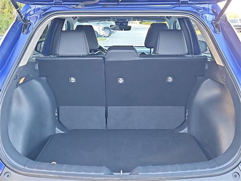 Used 2022 Toyota Corolla Cross XLE image 6