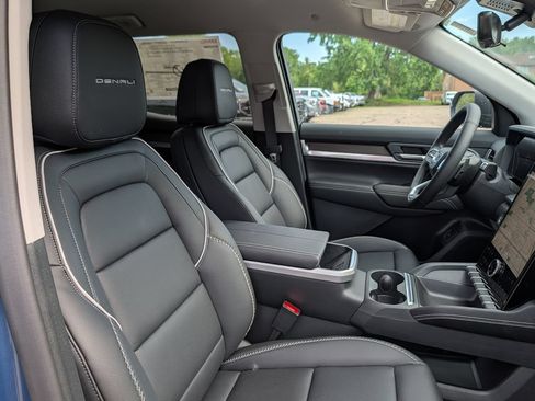 New 2026 GMC Terrain Denali AWD/4WD image 24