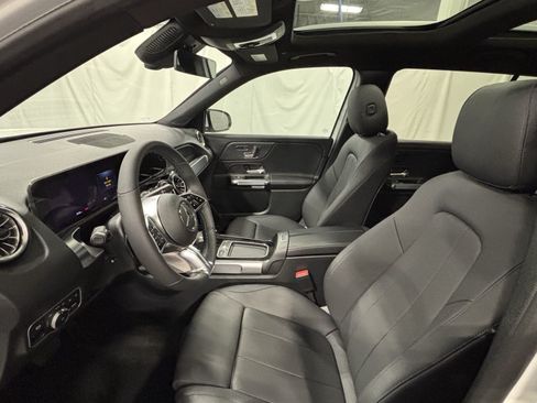 New 2026 Mercedes-Benz GLB 250 4MATIC image 14