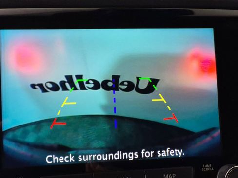 Used 2024 Nissan Titan PRO-4X image 20