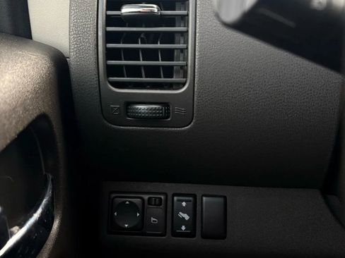 Used 2005 Nissan Pathfinder SE w/ (G01) SE Comfort Pkg image 37