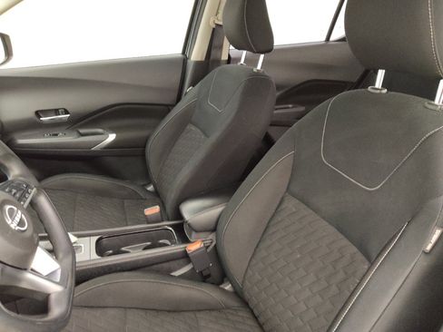 Used 2022 Nissan Kicks SV FWD image 17