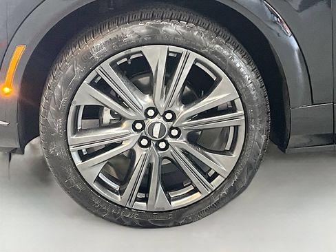 Used 2025 Cadillac Optiq Sport 2 AWD/4WD image 30