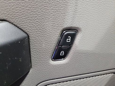 Used 2018 Ford F150 XLT w/ XTR Package image 42