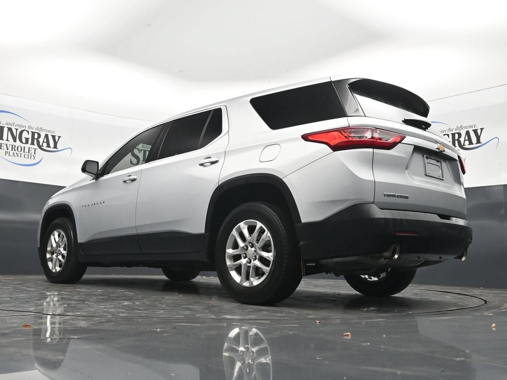 Used 2021 Chevrolet Traverse LS FWD image 30