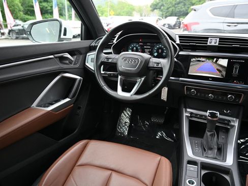 Used 2025 Audi Q3 2.0T Premium AWD/4WD image 13