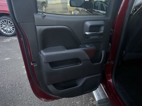 Used 2016 GMC Sierra 1500 SLE w/ SLE Value Package image 42