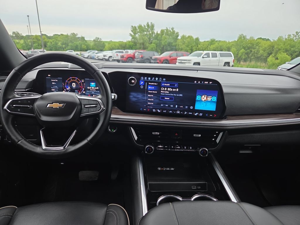 Certified 2025 Chevrolet Tahoe Premier AWD/4WD image 11