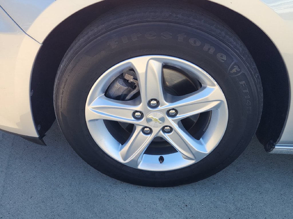 Used 2021 Chevrolet Malibu LS FWD image 10