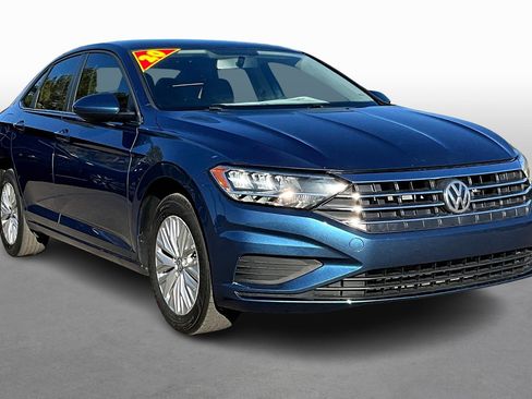 Used 2020 Volkswagen Jetta R-Line image 9