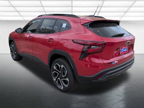 New 2026 Chevrolet Trax RS w/ Driver Confidence Package FWD image 2