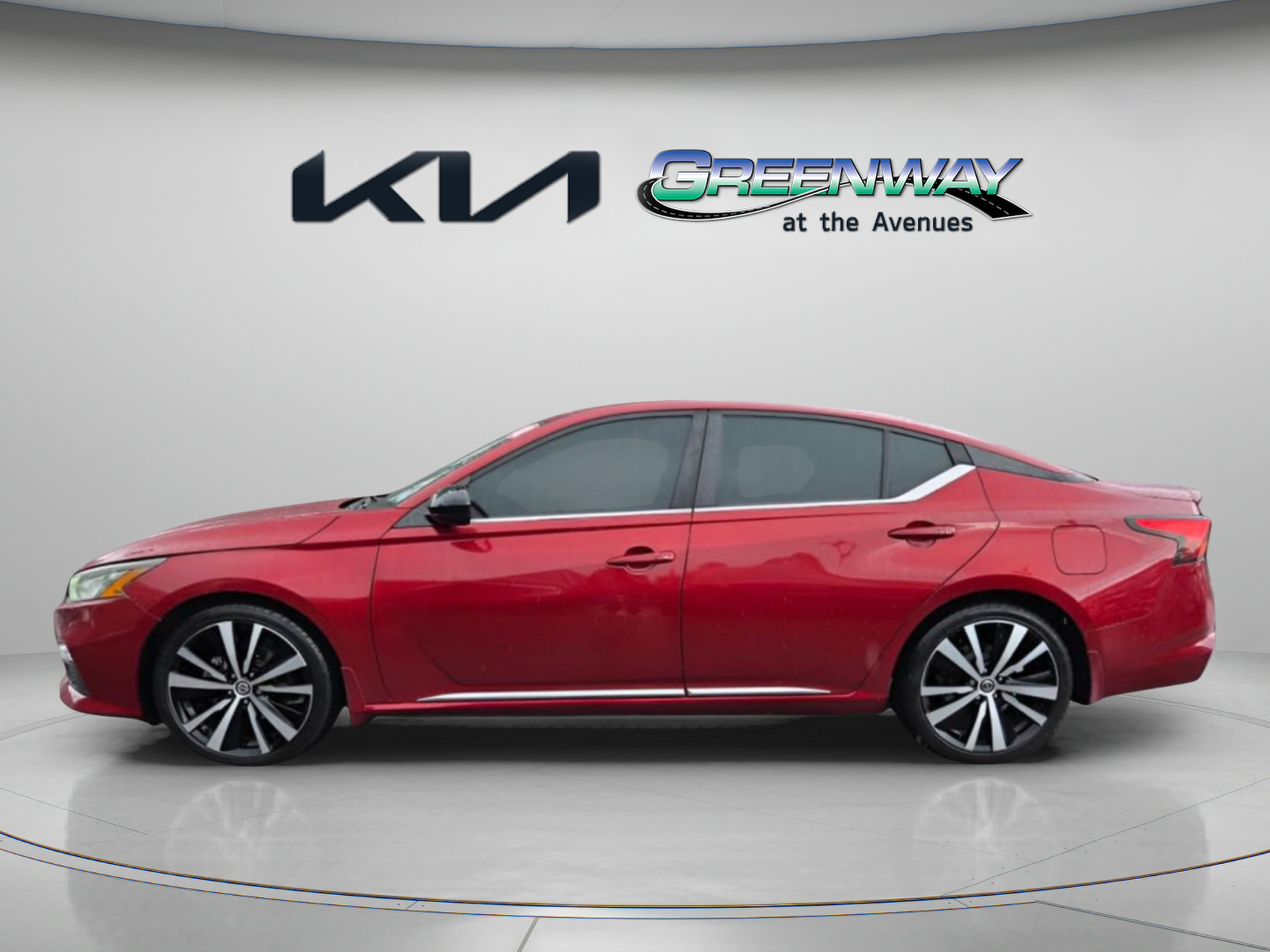 Used 2020 Nissan Altima 2.5 SR FWD image 4