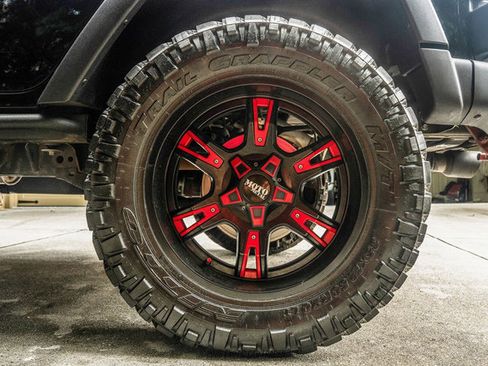 Used 2014 Jeep Wrangler Unlimited Rubicon AWD/4WD image 81