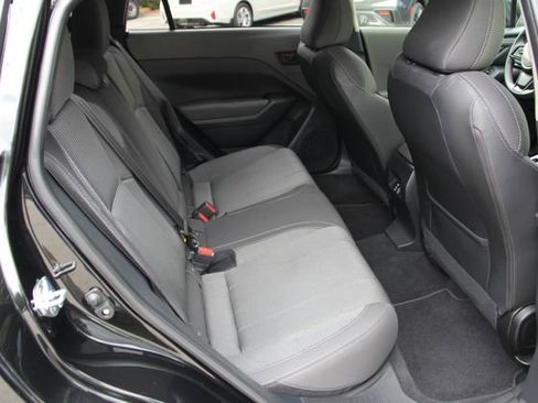 Used 2024 Subaru Crosstrek 2.0i Premium image 31