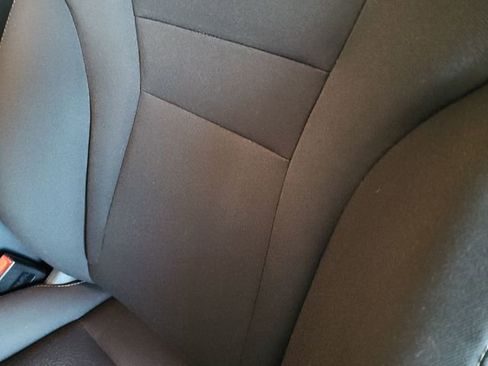 Used 2024 Nissan Rogue S image 14