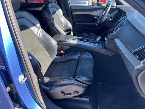 Used 2019 Volvo XC90 T6 R-Design w/ Advanced Package image 21