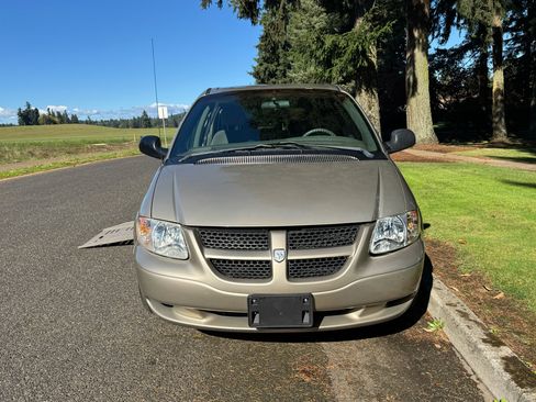 Used 2002 Dodge Grand Caravan Sport image 8