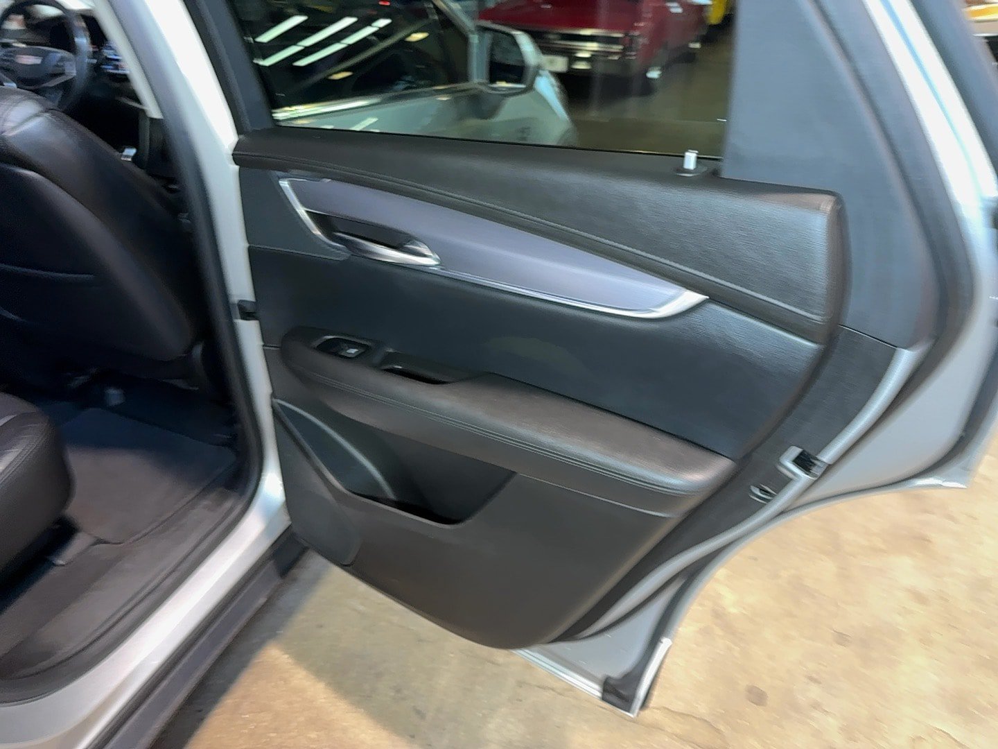 Used 2017 Cadillac XT5 Luxury w/ Driver Awareness Package AWD/4WD image 94