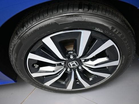 Used 2024 Honda Civic EX image 15