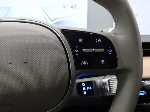 Used 2024 Hyundai Ioniq 5 Limited image 30