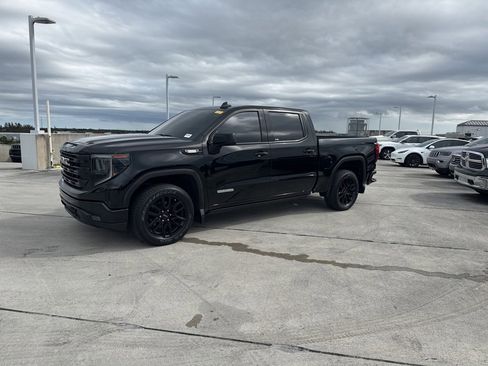 Used 2023 GMC Sierra 1500 Elevation image 9