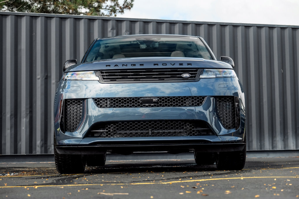 New 2027 Land Rover Range Rover Sport SV AWD/4WD image 5