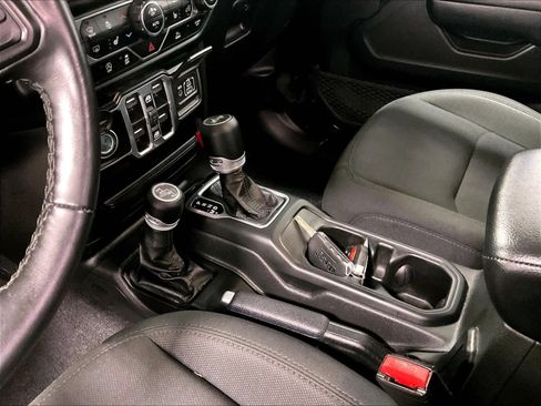 Used 2021 Jeep Wrangler Unlimited Sport AWD/4WD image 20