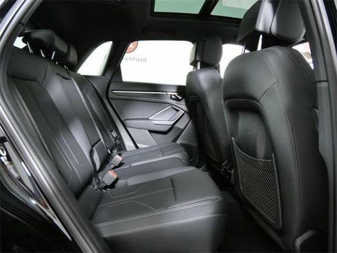 Certified 2025 Audi Q3 2.0T Premium w/ Convenience Package image 13