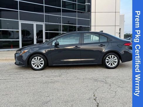 Used 2026 Toyota Corolla LE w/ LE Premium Package FWD image 6