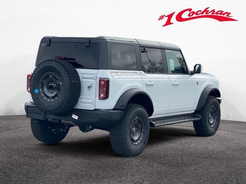 New 2025 Ford Bronco Outer Banks w/ Sasquatch Package image 5