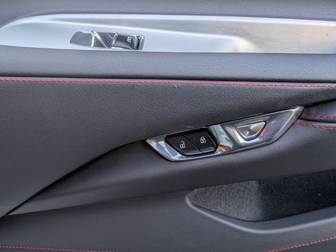 Used 2023 Chevrolet Corvette Stingray Coupe w/ 1LT image 19