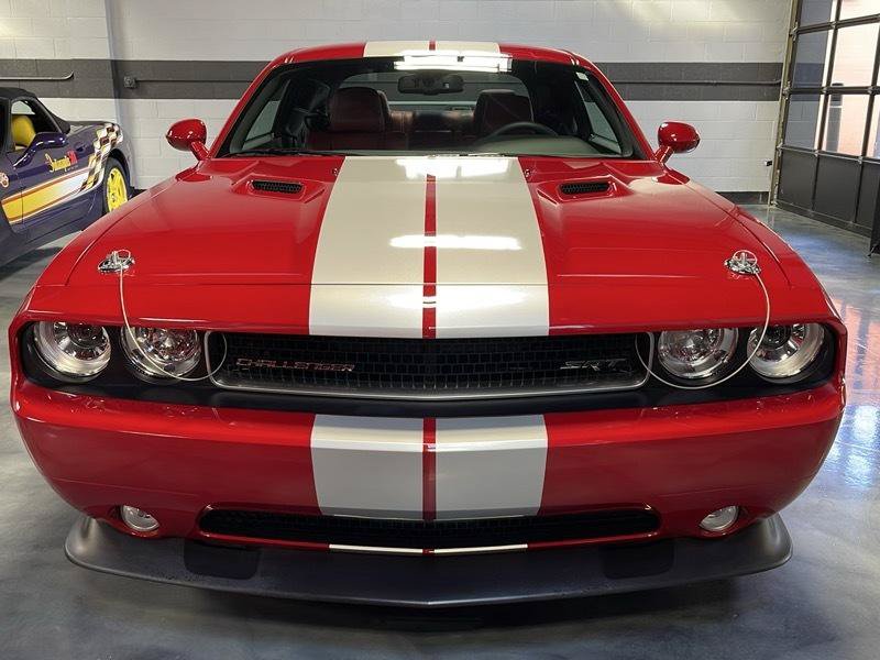 Used 2013 Dodge Challenger SRT8 w/ Harman Kardon Audio Group RWD image 5