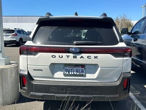 Used 2026 Subaru Outback Premium image 6