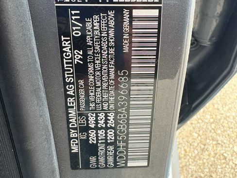 Used 2011 Mercedes-Benz E 350 Sedan image 39